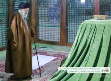 حضور رهبر انقلاب اسلامی در حرم مطهر حضرت امام خمینی (ره)