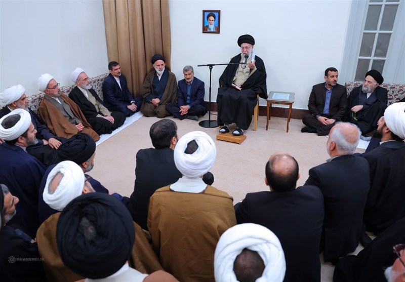 امام خامنهای: حوزه علمیه وامدار آیتالله جوادی آملی است