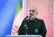 سلامی: به هیچ کشوری نیازمند نیستیم/سپاه برای مردم جان می‌دهد