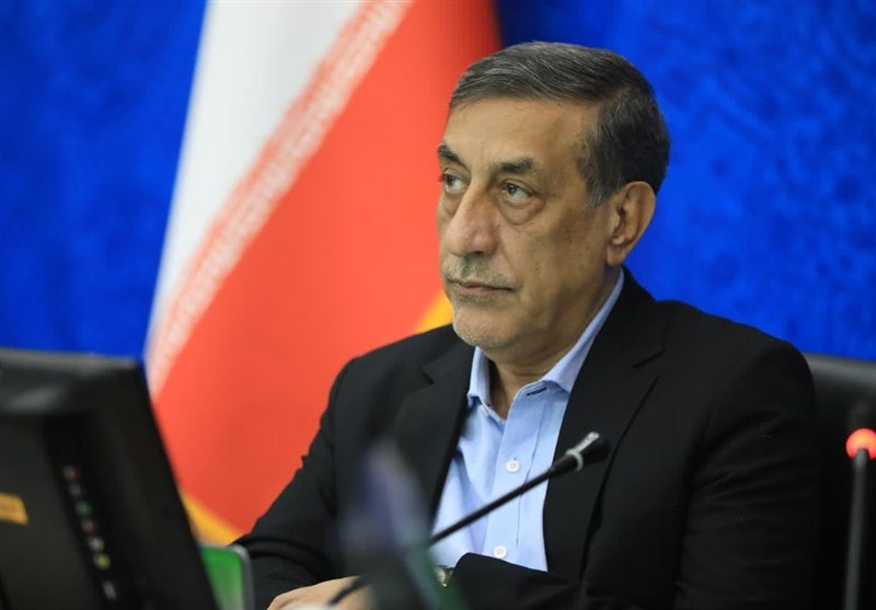 ناترازی برق را با توسعه نیروگاههای خورشیدی رفع میکنیم