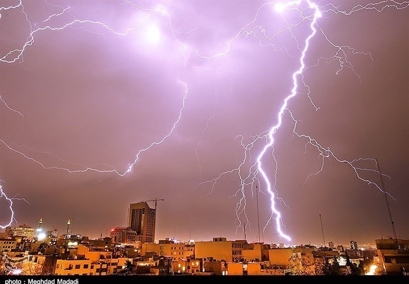 هواشناسی ایران۱۴۰۴/۳/۱۶؛رگبار، رعدوبرق و گردوخاک در راه است