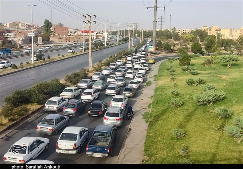 ترافیک سنگین در جاده چالوس/ مهگرفتگی در فیروزکوه