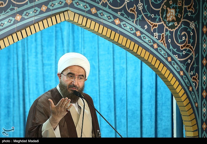 حاجعلیاکبری: مسئله اصلی مقابله با توطئههای آمریکاست