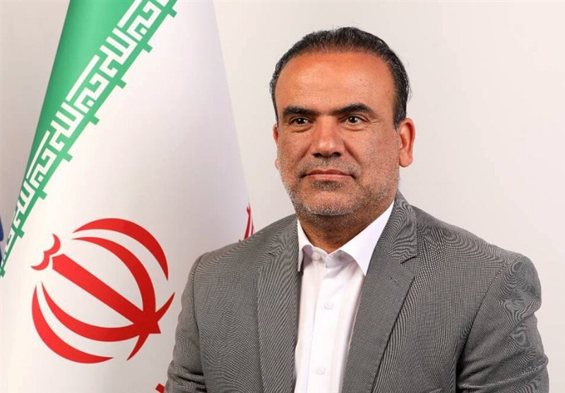 دولت و حقوقی ها باید نگاه مثبت‌تری نسبت به بورس داشته باشند
